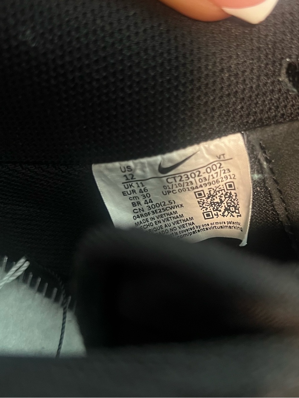 Nike Sneakers - Picture 9 of 9